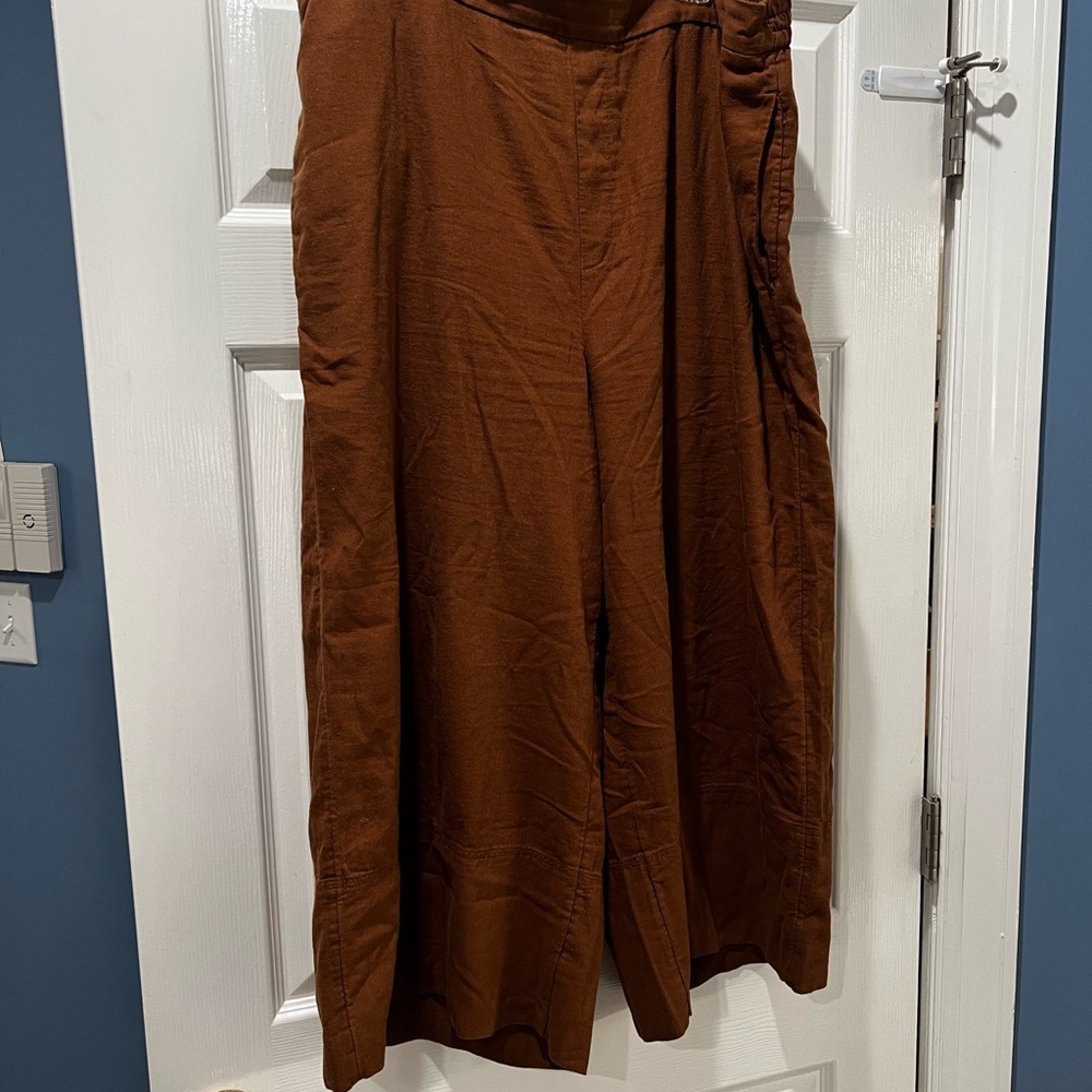 Banana Republic Tan Wide-Leg Cropped Pants